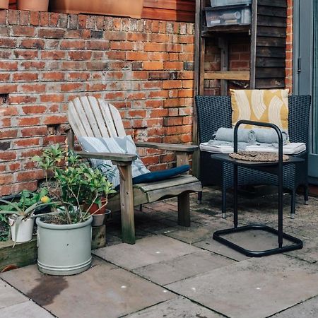 Henley Gardens Apartment Exterior foto