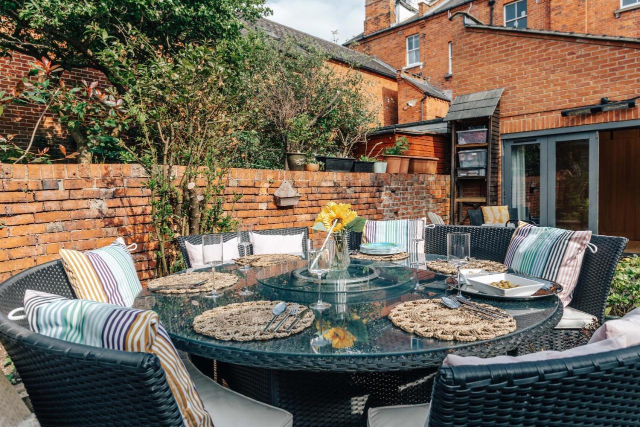Henley Gardens Apartment Exterior foto